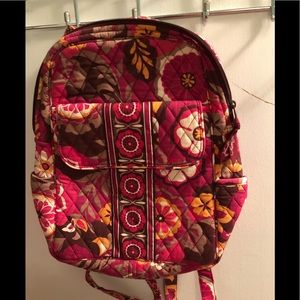 Vera Bradley small backpack! Front/Back pockets!